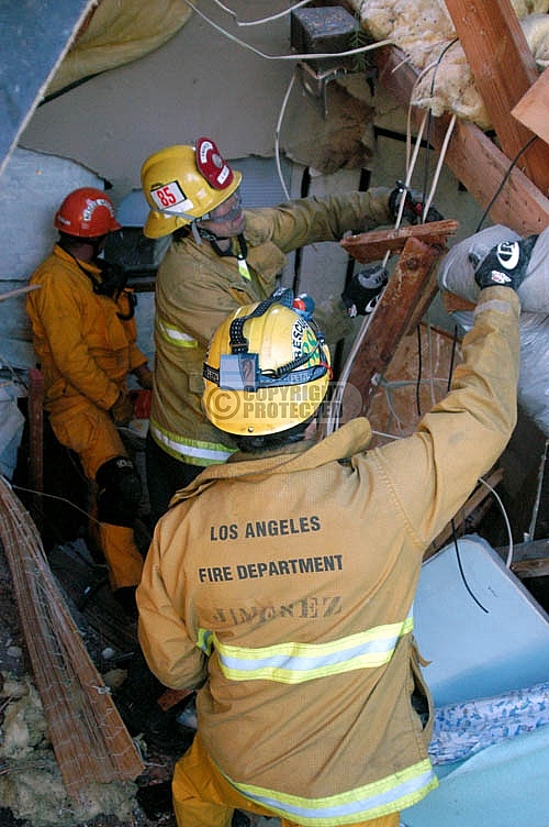 1.10.2005 La Conchita Incident