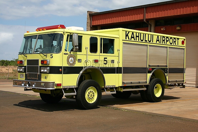 Kahului Airport / Maui